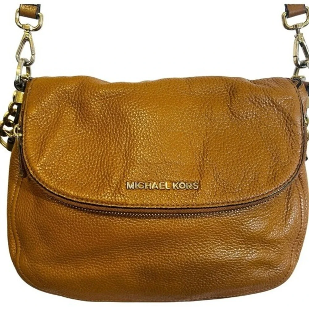 Michael Kors Bedford Flap Shoulder Crossbody Bag Purse Pebbled Leather Brown‎
